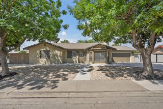 902 Mary Jane Ave, Patterson, CA 95363