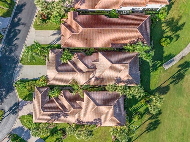 1725 Victoria Cir, Vero Beach, FL 32967