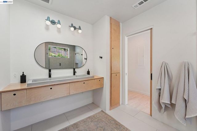 257 Orchard Rd, Orinda, CA 94563