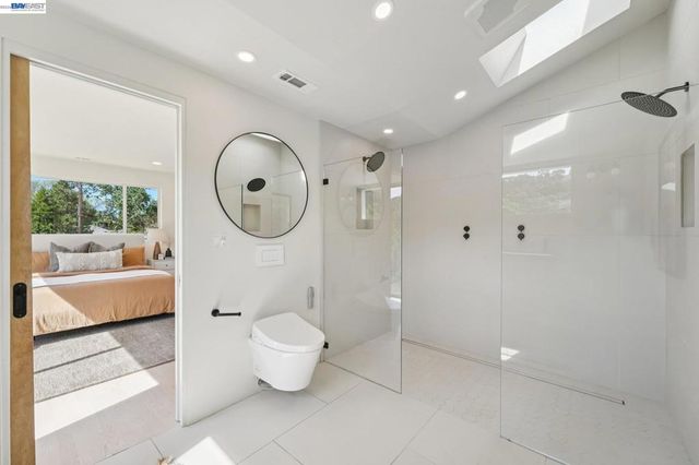 257 Orchard Rd, Orinda, CA 94563