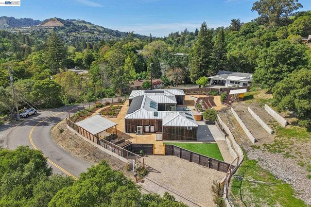 257 Orchard Rd, Orinda, CA 94563