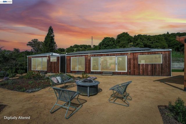 257 Orchard Rd, Orinda, CA 94563