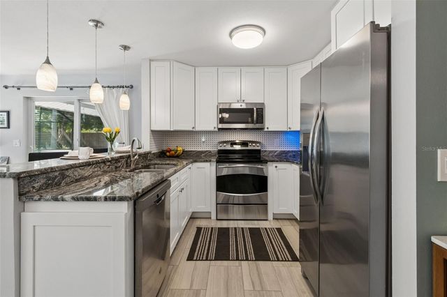 4323 PINE MEADOW TERRACE, Sarasota, FL 34233