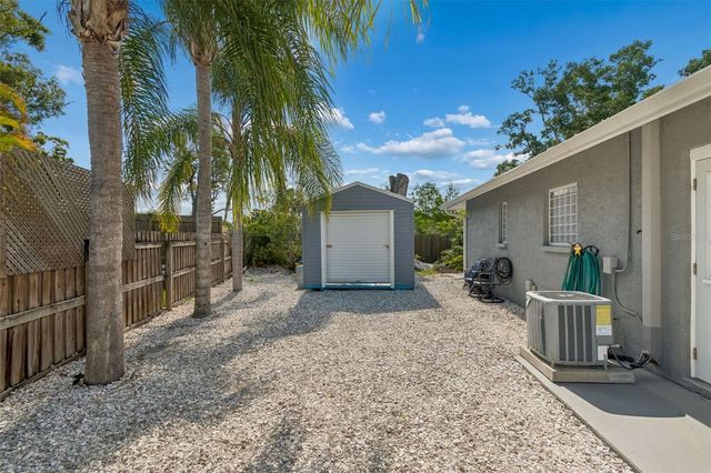 4323 PINE MEADOW TERRACE, Sarasota, FL 34233