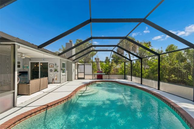 4323 PINE MEADOW TERRACE, Sarasota, FL 34233