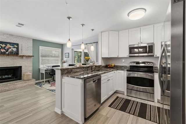 4323 PINE MEADOW TERRACE, Sarasota, FL 34233