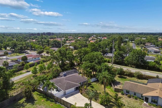 4323 PINE MEADOW TERRACE, Sarasota, FL 34233