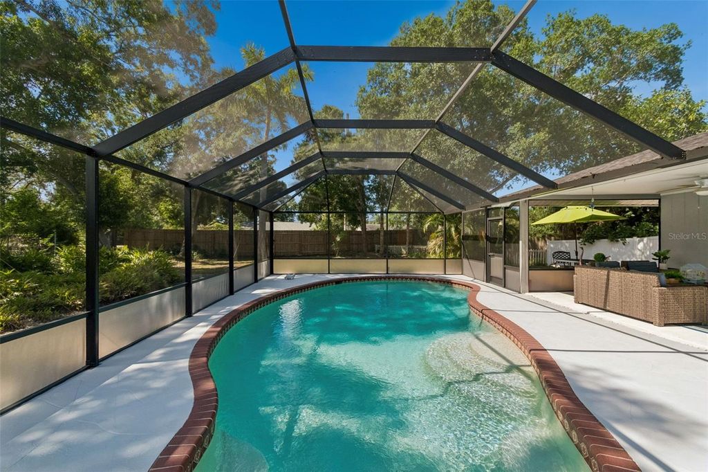 Image 3 of property listing at 4323 PINE MEADOW TERRACE, Sarasota, FL 34233