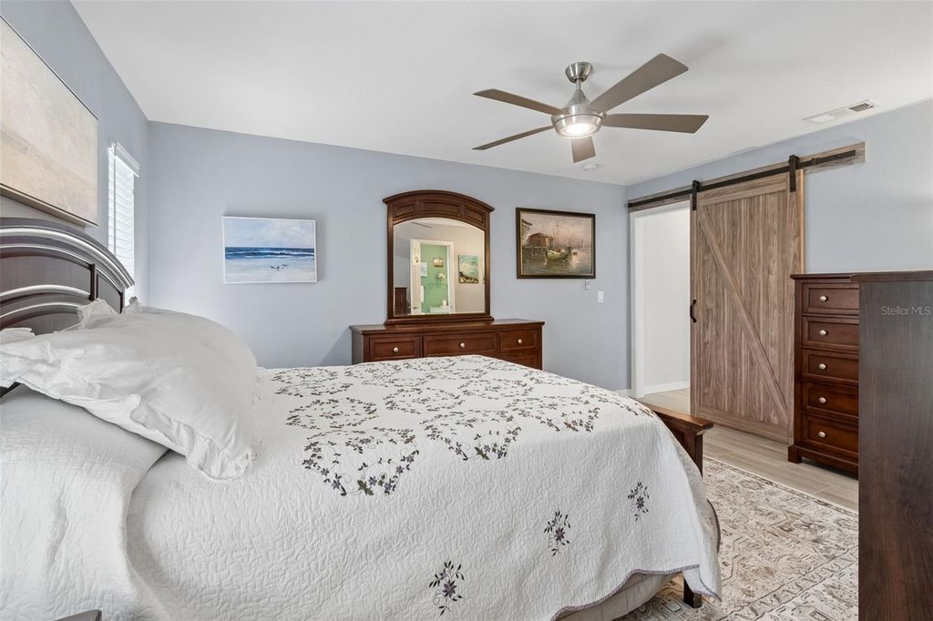 Image 23 of property listing at 4323 PINE MEADOW TERRACE, Sarasota, FL 34233
