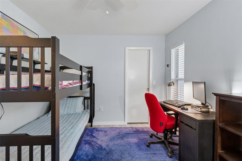 Image 29 of property listing at 4323 PINE MEADOW TERRACE, Sarasota, FL 34233