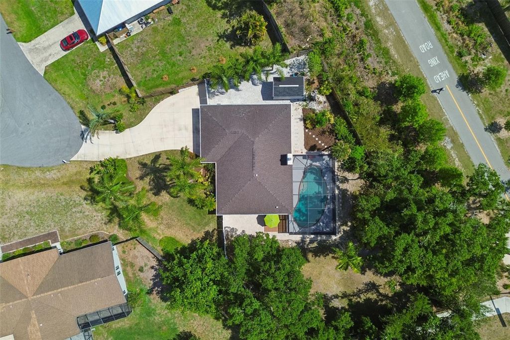 Image 39 of property listing at 4323 PINE MEADOW TERRACE, Sarasota, FL 34233