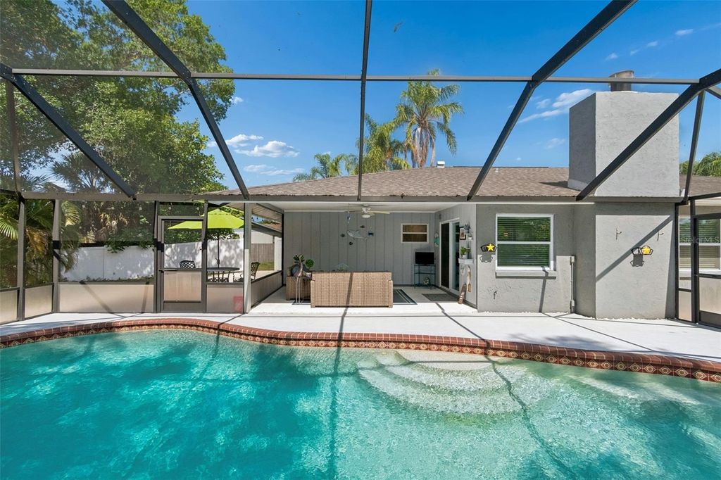 Image 43 of property listing at 4323 PINE MEADOW TERRACE, Sarasota, FL 34233