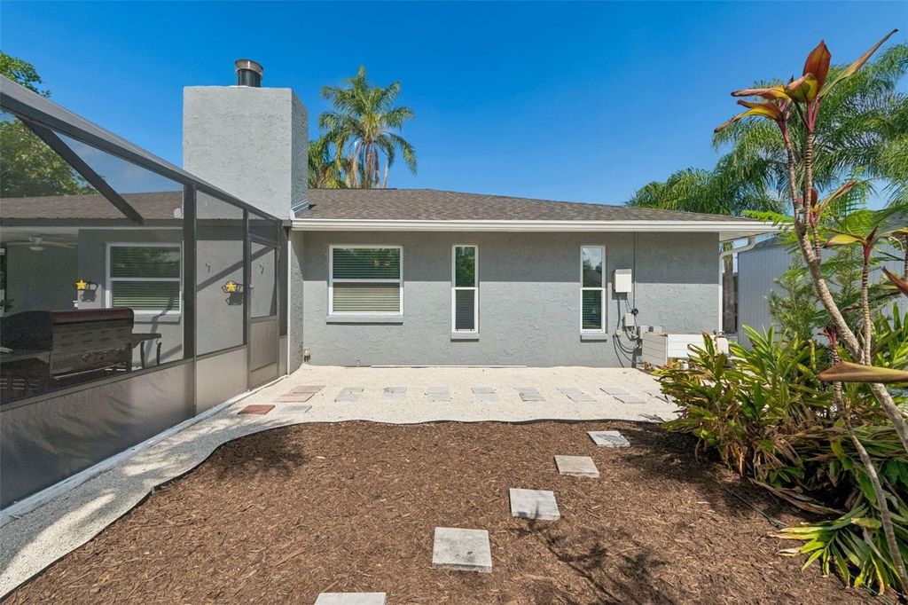 Image 52 of property listing at 4323 PINE MEADOW TERRACE, Sarasota, FL 34233