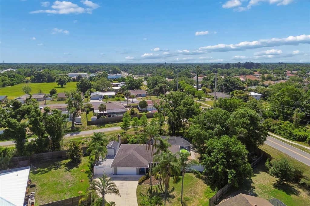 Image 56 of property listing at 4323 PINE MEADOW TERRACE, Sarasota, FL 34233