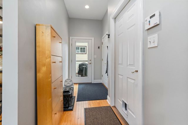 1310 Fairstead Ln, Squirrel Hill, PA 15217