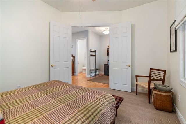 1310 Fairstead Ln, Squirrel Hill, PA 15217