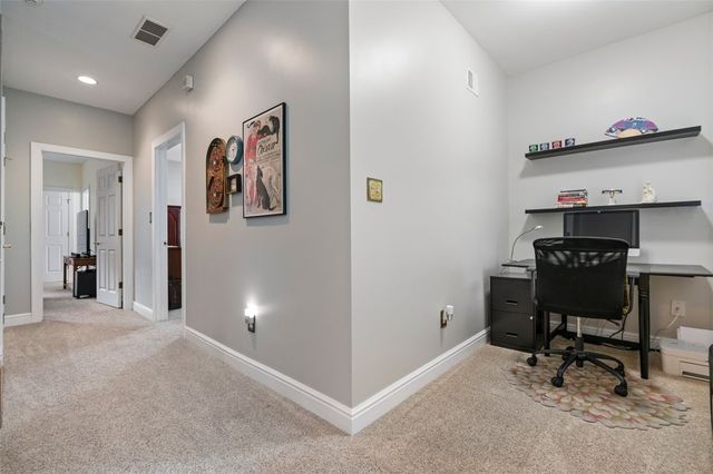 1310 Fairstead Ln, Squirrel Hill, PA 15217