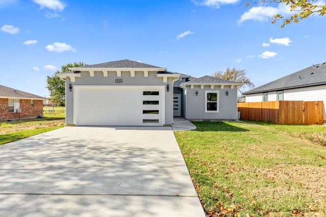 315 Windjammer Road, Gun Barrel City, TX 75156