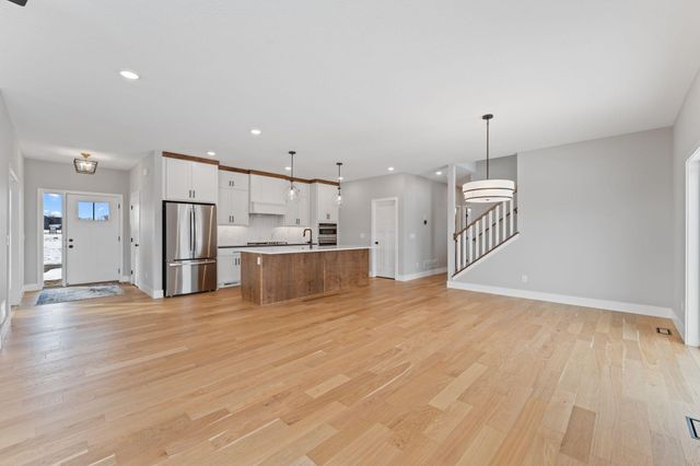 635 Parkside Court, Eagan, MN 55123