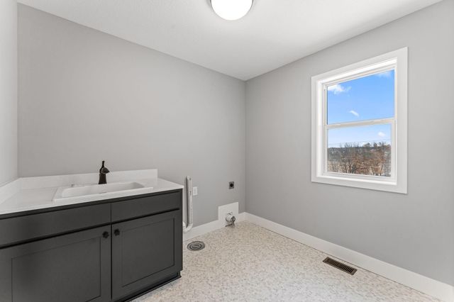 635 Parkside Court, Eagan, MN 55123