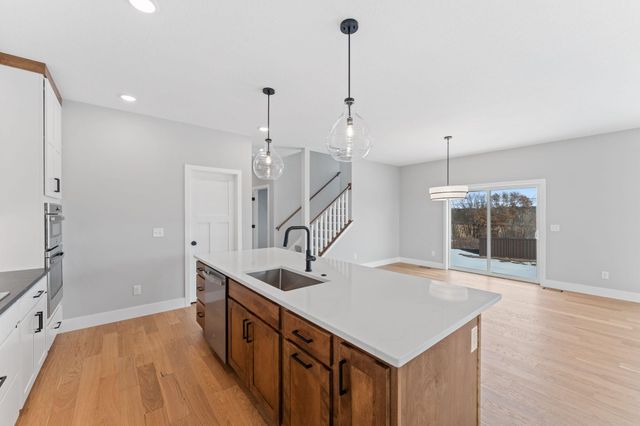 635 Parkside Court, Eagan, MN 55123
