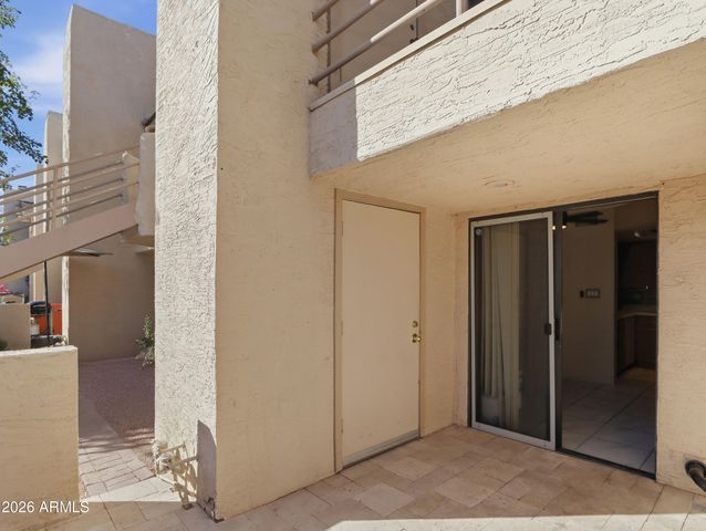 1832 N 52ND Street 104, Phoenix, AZ 85008