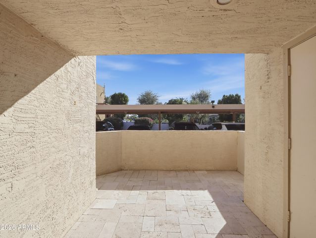 1832 N 52ND Street 104, Phoenix, AZ 85008