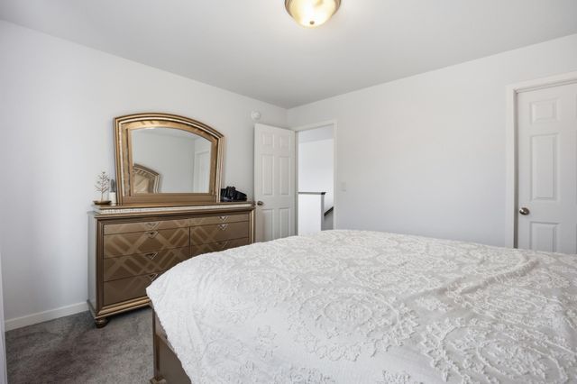 4756 34th Street S, Fargo, ND 58104