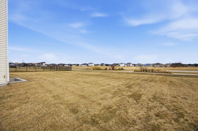 4756 34th Street S, Fargo, ND 58104