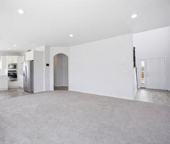 4756 34th Street S, Fargo, ND 58104