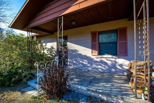 16064 SW COUNTY ROAD 235, Brooker, FL 32622