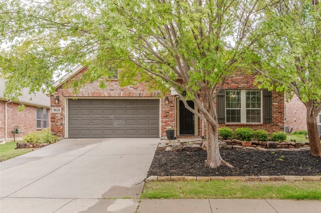 8626 Davis Drive, Frisco, TX 75036