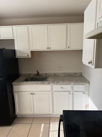 518 N 6th Street, Fort Pierce, FL 34950