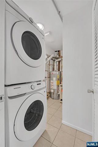 203 Snedeker Place, Northvale, NJ 07647