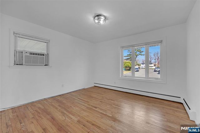 203 Snedeker Place, Northvale, NJ 07647