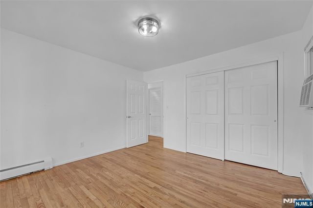 203 Snedeker Place, Northvale, NJ 07647