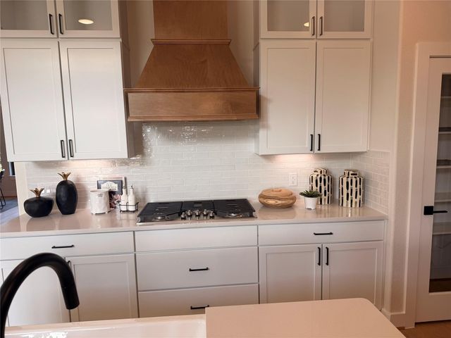 877 Alberdie Drive, Crystal Beach, TX 77650