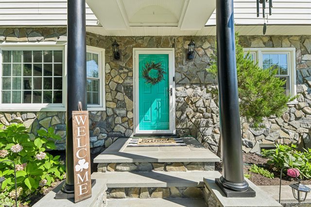 103 Harvard Avenue, Smithtown, NY 11787