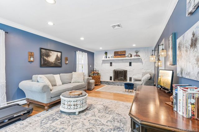 103 Harvard Avenue, Smithtown, NY 11787