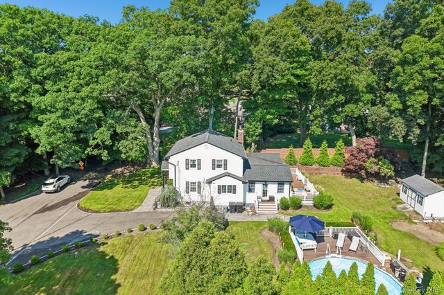 103 Harvard Avenue, Smithtown, NY 11787