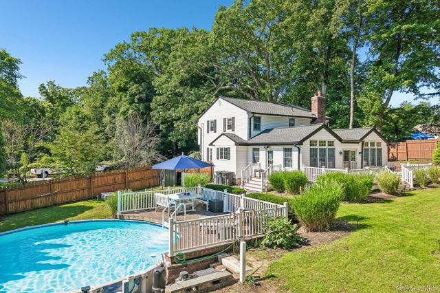 103 Harvard Avenue, Smithtown, NY 11787