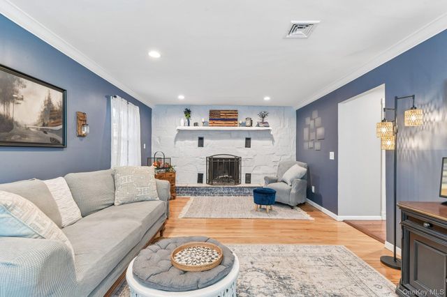103 Harvard Avenue, Smithtown, NY 11787