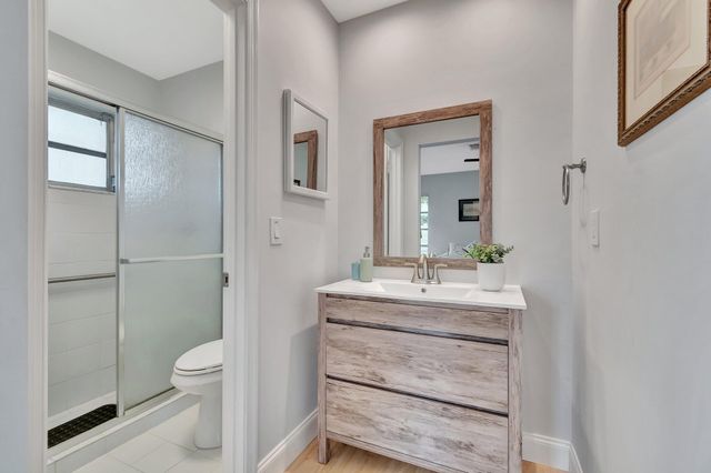 577 SW 24th Avenue, Boynton Beach, FL 33435