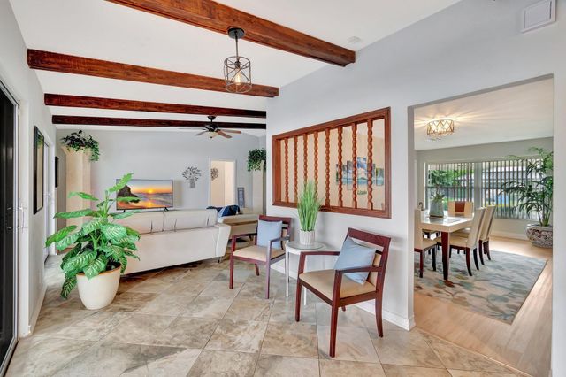 577 SW 24th Avenue, Boynton Beach, FL 33435
