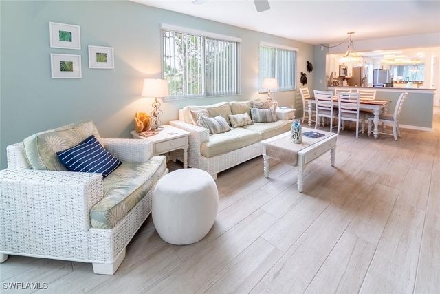 270 Naples Cove DR 3506, Naples, FL 34110