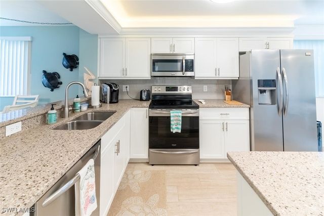 270 Naples Cove DR 3506, Naples, FL 34110