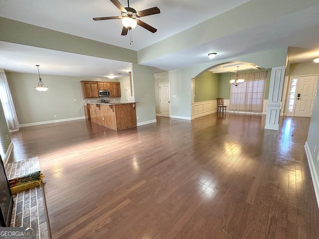 130 Hamilton Lake Drive, Lagrange, GA 30241