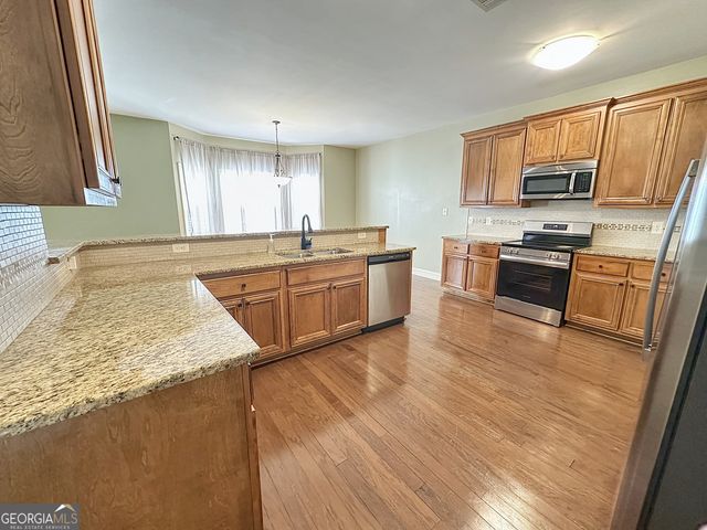 130 Hamilton Lake Drive, Lagrange, GA 30241