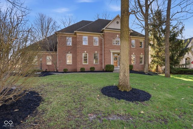 5291 Woodfield Drive S, Carmel, IN 46033