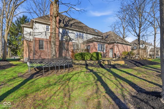 5291 Woodfield Drive S, Carmel, IN 46033